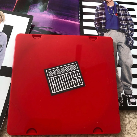 NCT 127 Limitless Album - Picture 7 of 9